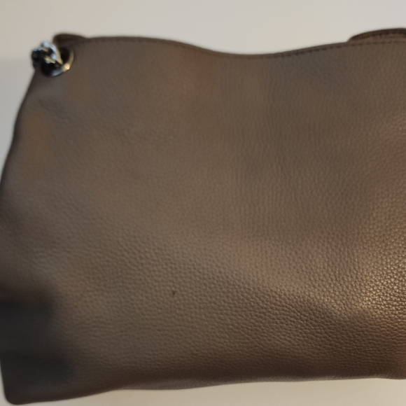 Michael Michael Kors Jet Set Chain Leather Tote. - Picture 16 of 16